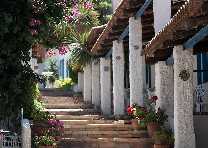 酒店 Xenium Village 3*